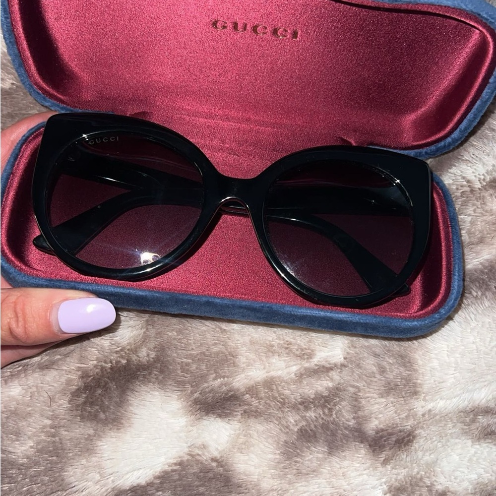 Gucci Black Oversized Sunglasses